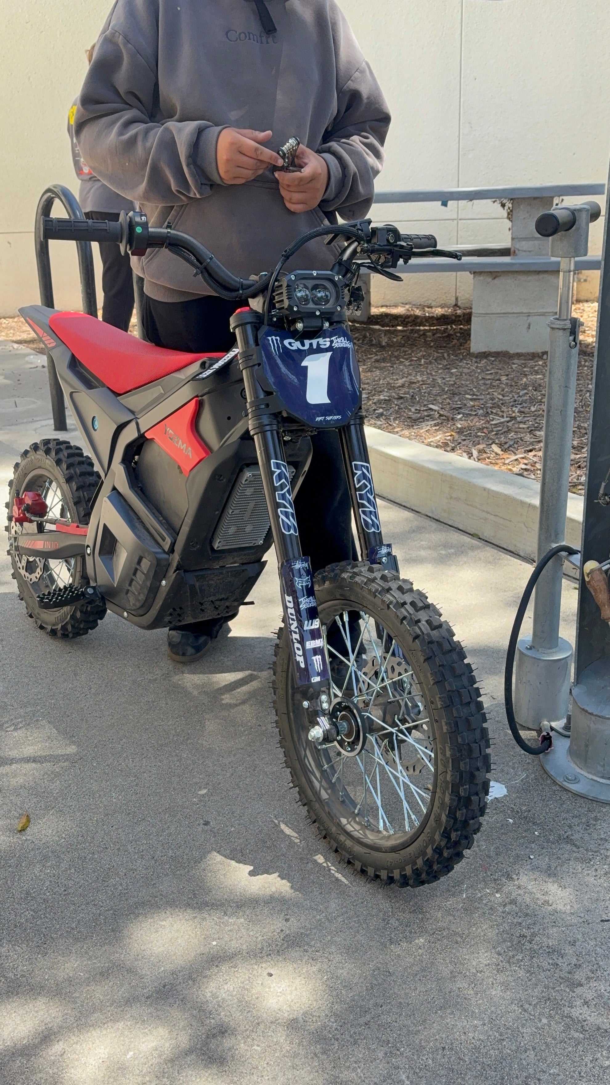 Yozma in10 fork guard decal
