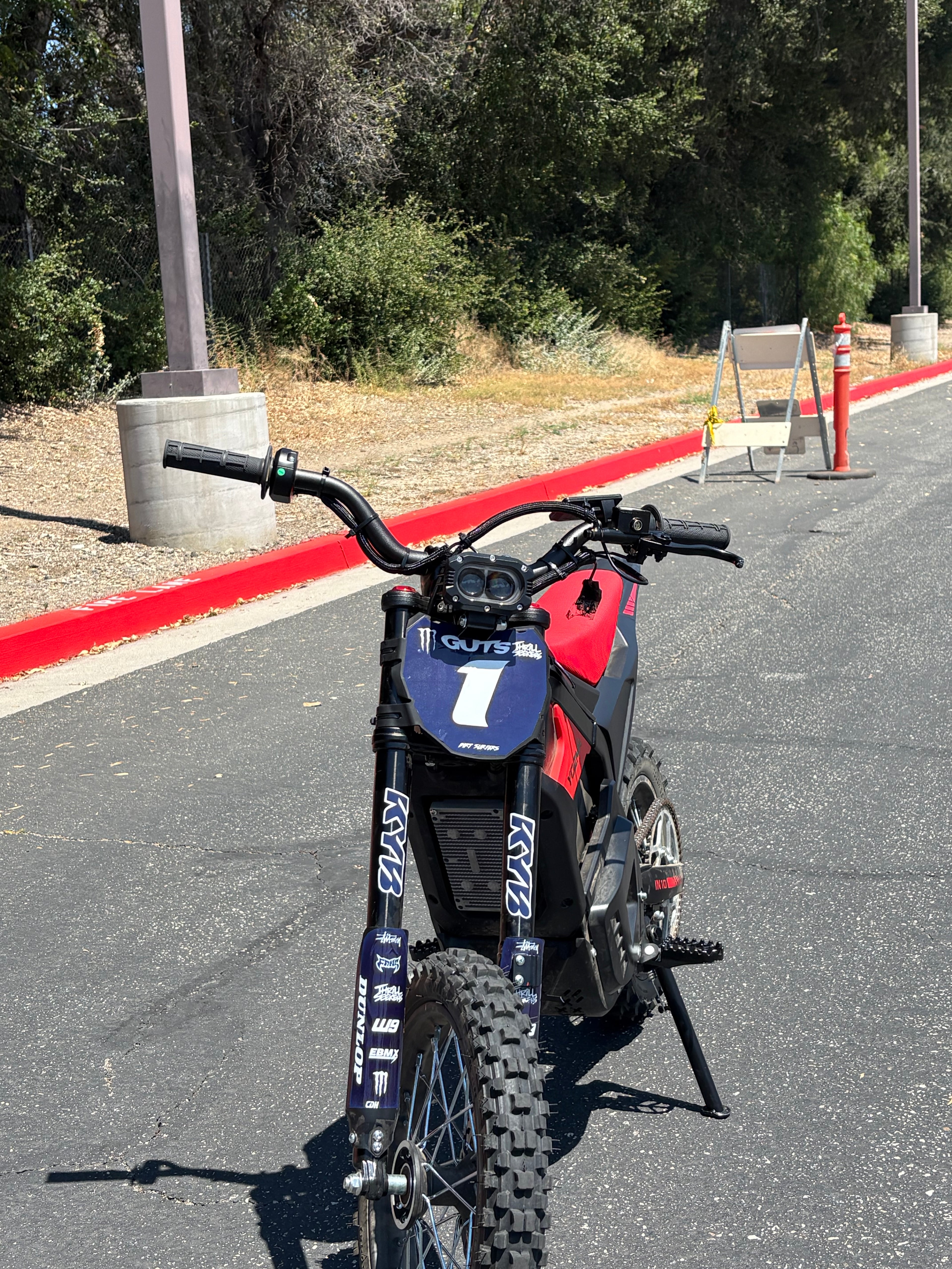 Yozma in10 fork guard decal